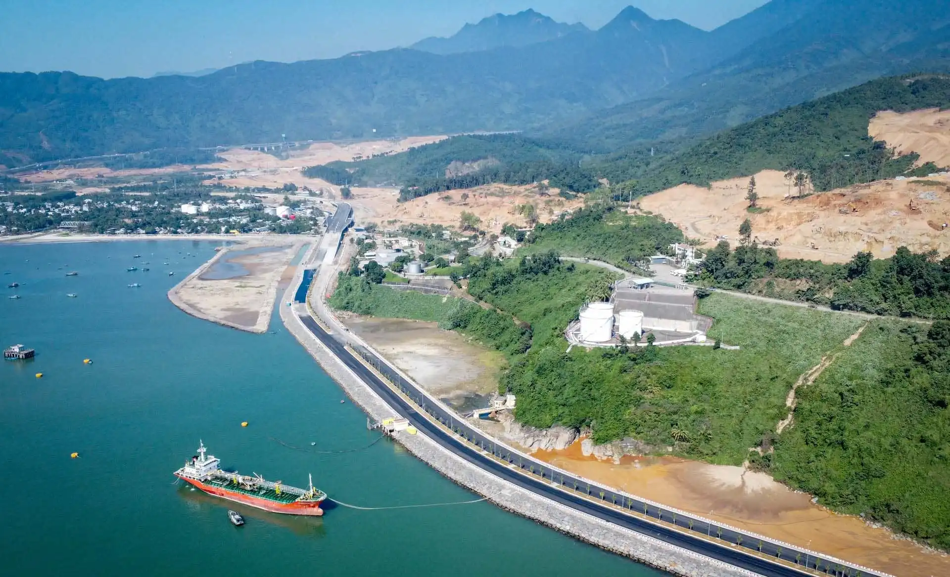 Tiềm năng tăng giá cạnh siêu cảng Liên Chiểu của Vinhomes Làng Vân